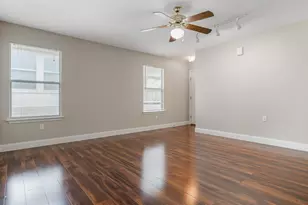 5220 Hutchinson Dr, Austin, TX 78723 - Photo 11