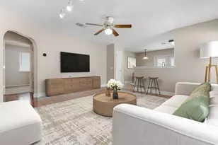 5220 Hutchinson Dr, Austin, TX 78723 - Photo 1