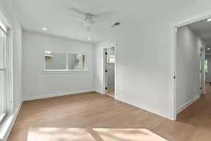 404 Arbor Ln, Austin, TX 78745 - Photo 21