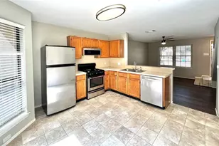 11901 E Swearingen Dr E, Austin, TX 78758 - Photo 7
