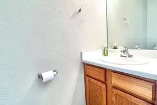 11901 E Swearingen Dr E, Austin, TX 78758 - Photo 9