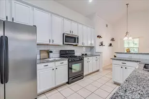 2912 Lynnbrook Dr, Austin, TX 78748 - Photo 11