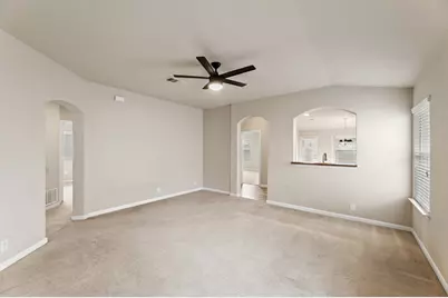 582 Briggs Drive, New Braunfels, TX 78130 - Photo 5