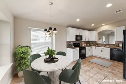 582 Briggs Drive, New Braunfels, TX 78130 - Photo 9