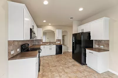 582 Briggs Drive, New Braunfels, TX 78130 - Photo 7