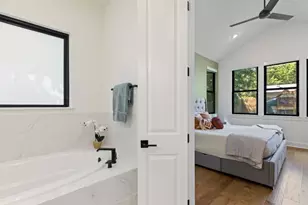 1212 Madison Ave, Austin, TX 78757 - Photo 17