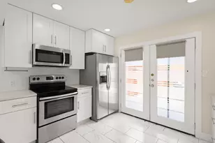 6410 Chimney Creek Cir, Austin, TX 78723 - Photo 13