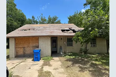 506 Forest Court, Taylor, TX 76574 - Photo 1
