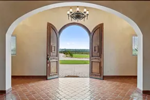 108 Country Vista Ln, Georgetown, TX 78626 - Photo 5