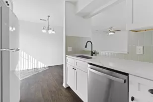 7200 Creekside Dr, Austin, TX 78752 - Photo 7