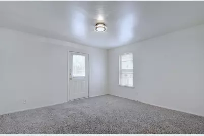 129 Coleman Street, Austin, TX 78704 - Photo 9