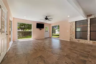3805 Carmel Dr, Round Rock, TX 78681 - Photo 9
