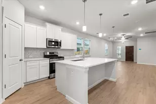 320 Windstar Rd, Liberty Hill, TX 78642 - Photo 11