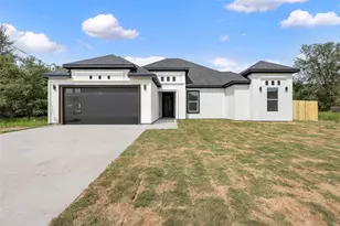 136 Waimanalo Ln, Bastrop, TX 78602 - Photo 1