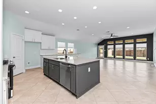 217 Serrano St, Georgetown, TX 78628 - Photo 9