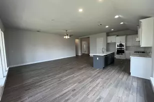 113 Ray Ct, Liberty Hill, TX 78642 - Photo 31