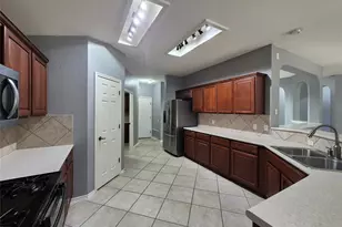 11600 Fletcher Hall Ln, Austin, TX 78717 - Photo 9