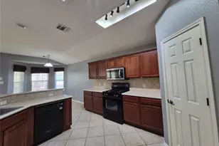 11600 Fletcher Hall Ln, Austin, TX 78717 - Photo 11