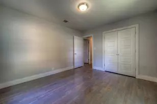 2011 Fort View Rd, Austin, TX 78704 - Photo 19