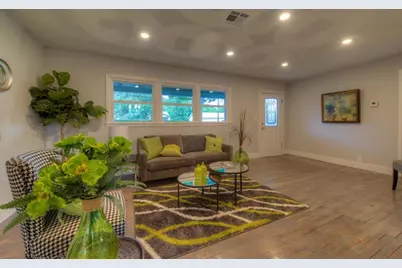 2011 Fortview Road, Austin, TX 78704 - Photo 9