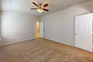 112 Little Grn Trl, Jarrell, TX 76537 - Photo 13