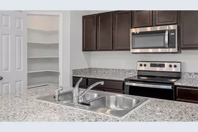 112 Little Green Trail, Jarrell, TX 76537 - Photo 5