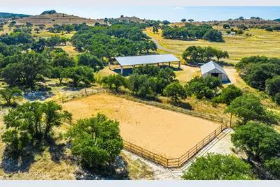 1495 Walnut Springs Road, Johnson City, TX 78636 - Photo 19