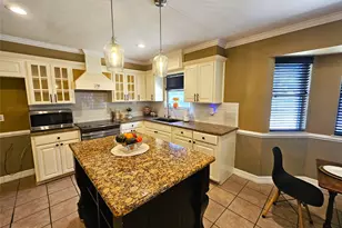 1648 Eastwood Dr, Seguin, TX 78155 - Photo 7