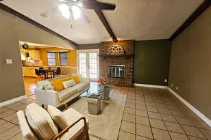 1648 Eastwood Dr, Seguin, TX 78155 - Photo 3