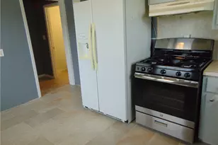 2317 E 2nd St, Austin, TX 78702 - Photo 11