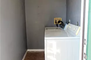 2317 E 2nd St, Austin, TX 78702 - Photo 21