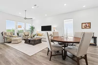 645 Treaty Oak Drive, Georgetown, TX 78628 - Photo 5