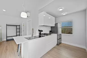 2201 Leon St, Austin, TX 78705 - Photo 11