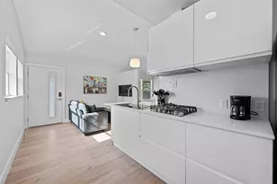 2201 Leon St, Austin, TX 78705 - Photo 9