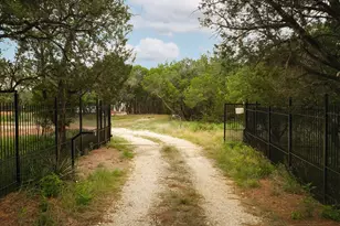 7100 Comanche Trail, Austin, TX 78732 - Photo 9