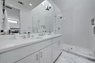 3406 E 17th St, Austin, TX 78721 - Photo 11