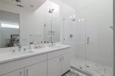 3406 E 17th Street #5, Austin, TX 78721 - Photo 9