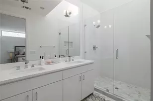 3406 E 17th St, Austin, TX 78721 - Photo 9