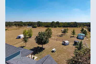 913 County Road 220, Florence, TX 76527 - Photo 7