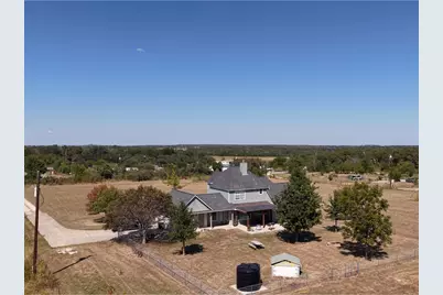 913 County Road 220, Florence, TX 76527 - Photo 5
