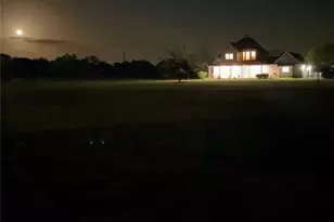 913 Co Rd 220, Florence, TX 76527 - Photo 29