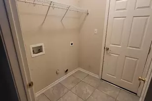 120 Almquist St, Hutto, TX 78634 - Photo 5