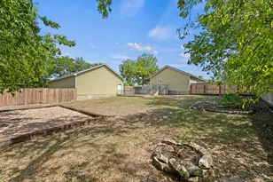 808 N Water St, Burnet, TX 78611 - Photo 21