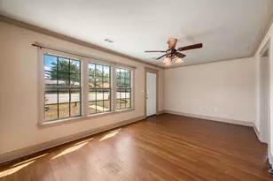 808 N Water St, Burnet, TX 78611 - Photo 7
