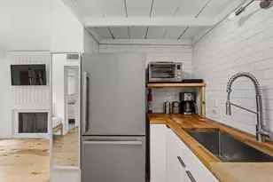 1000 W 26th St, Austin, TX 78705 - Photo 7