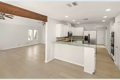 4713 Trail Crest Circle, Austin, TX 78735 - Photo 9