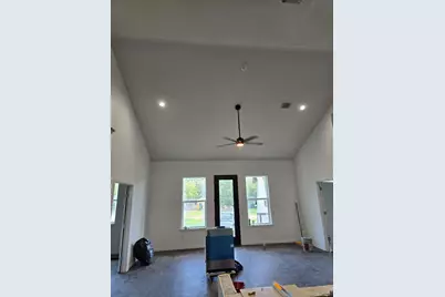 1525 Waco Street, Gonzales, TX 78629 - Photo 5