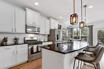 9710 Tanglemede Street, Austin, TX 78748 - Photo 13