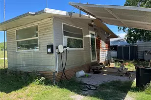 135 Belton St, McDade, TX 78650 - Photo 3