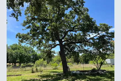 135 Belton Street, McDade, TX 78650 - Photo 5